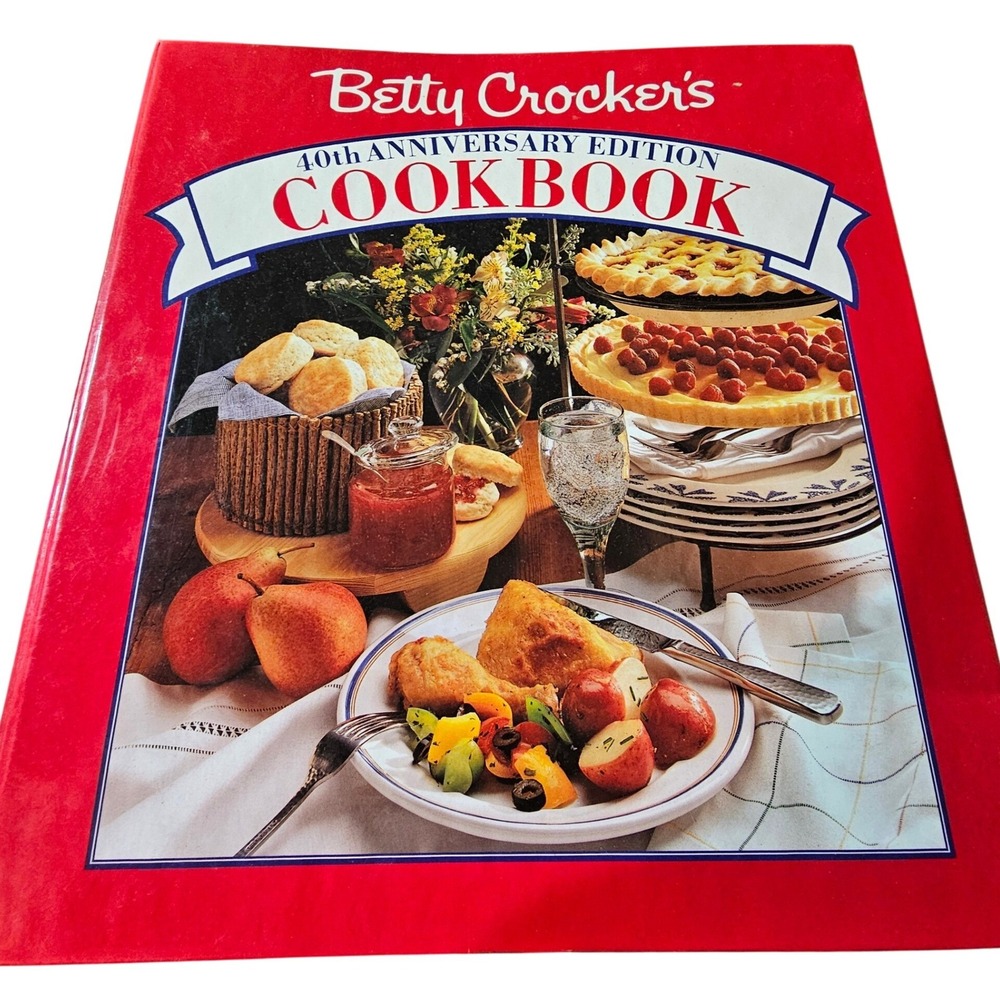 Betty Crocker 40th Anniversary Cookbook Vintage Hardcover 1991 ISBN 0130737682